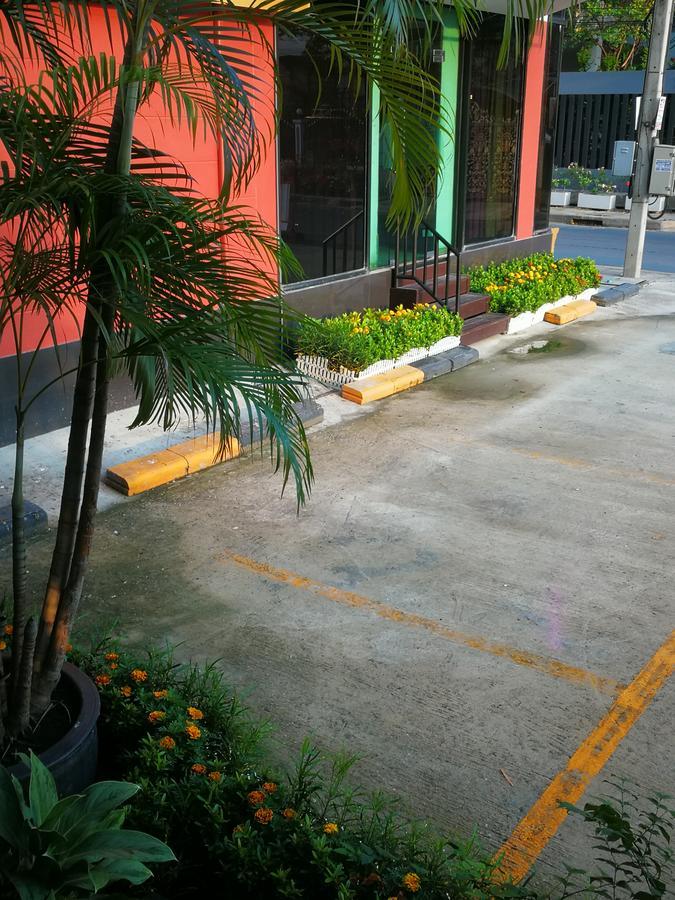 The Imperial Home Hotel Pak Kret Exterior photo