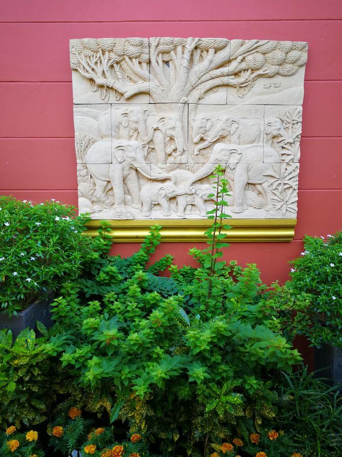 The Imperial Home Hotel Pak Kret Exterior photo